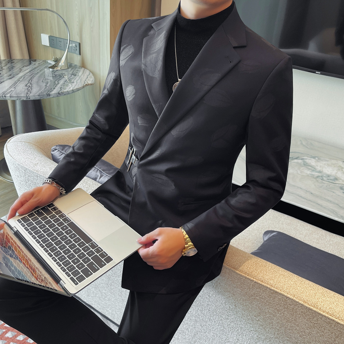 Luxury High-quality Men's Suit - đánh giá và giá Mens Grooming Kit Luxury